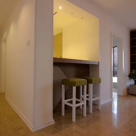 Arena Lux Apartment