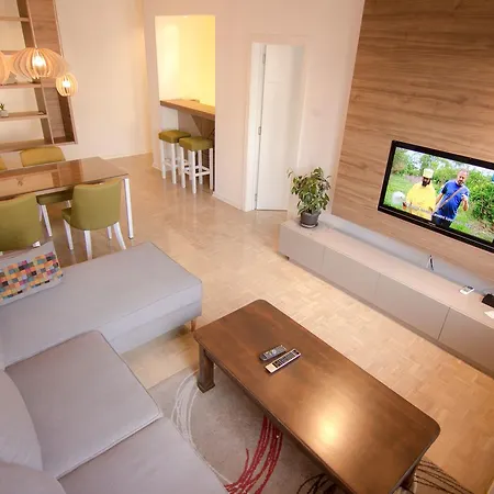 Arena Lux Apartment Belgrade